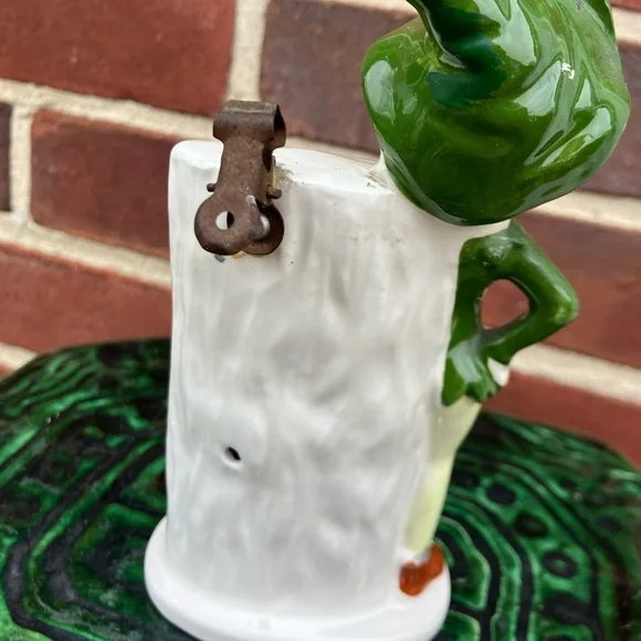 Vintage Enesco Christmas elf ceramic Figurine egg timer made in Japan - Picture 4 of 5